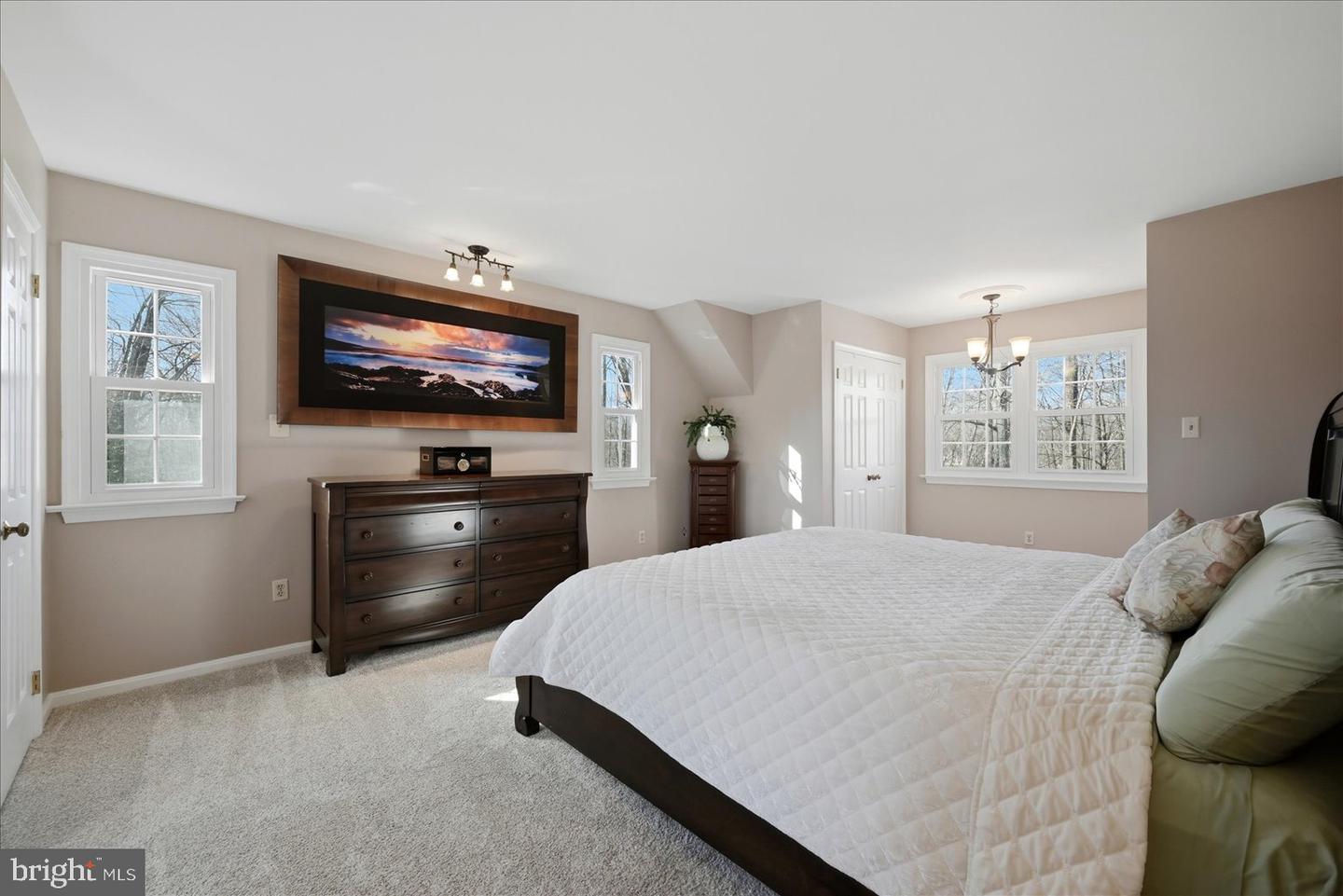 12215 HENDERSON RD, CLIFTON, Virginia 20124, 4 Bedrooms Bedrooms, ,3 BathroomsBathrooms,Residential,For sale,12215 HENDERSON RD,VAFX2285824 MLS # VAFX2285824 12215 HENDERSON RD, CLIFTON, Virginia 20124, 4 Bedrooms Bedrooms, ,3 BathroomsBathrooms,Residential,For sale,12215 HENDERSON RD,VAFX2285824 MLS # VAFX2285824