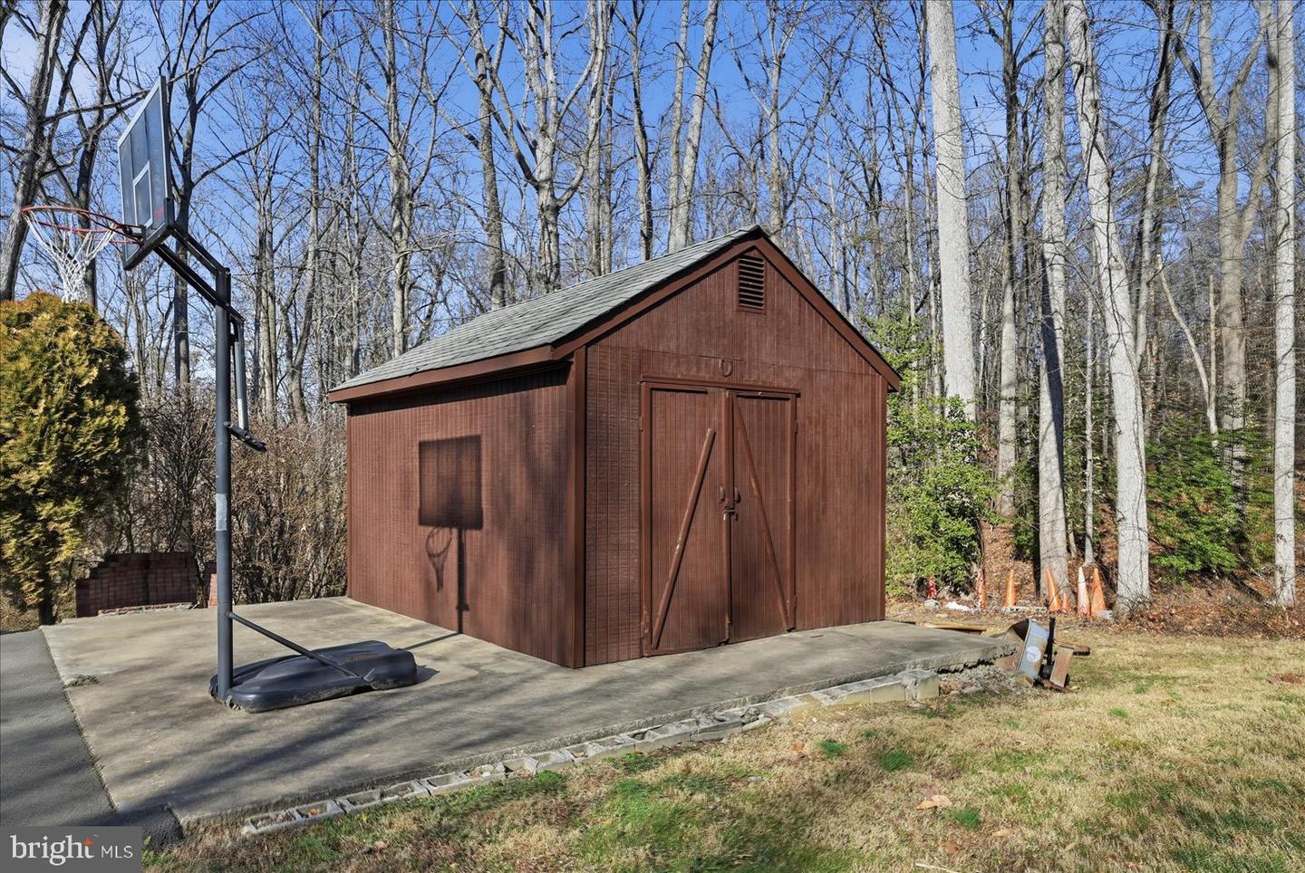 12215 HENDERSON RD, CLIFTON, Virginia 20124, 4 Bedrooms Bedrooms, ,3 BathroomsBathrooms,Residential,For sale,12215 HENDERSON RD,VAFX2285824 MLS # VAFX2285824 12215 HENDERSON RD, CLIFTON, Virginia 20124, 4 Bedrooms Bedrooms, ,3 BathroomsBathrooms,Residential,For sale,12215 HENDERSON RD,VAFX2285824 MLS # VAFX2285824