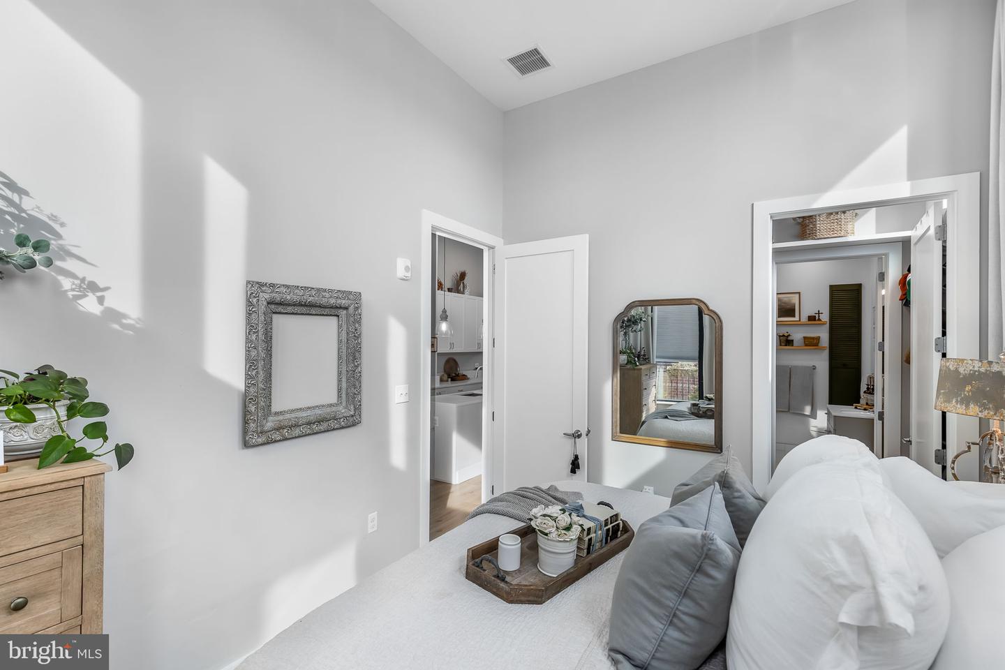 801 N FAIRFAX ST #142, ALEXANDRIA, Virginia 22314, 2 Bedrooms Bedrooms, ,2 BathroomsBathrooms,Residential,For sale,801 N FAIRFAX ST #142,VAAX2053178 MLS # VAAX2053178