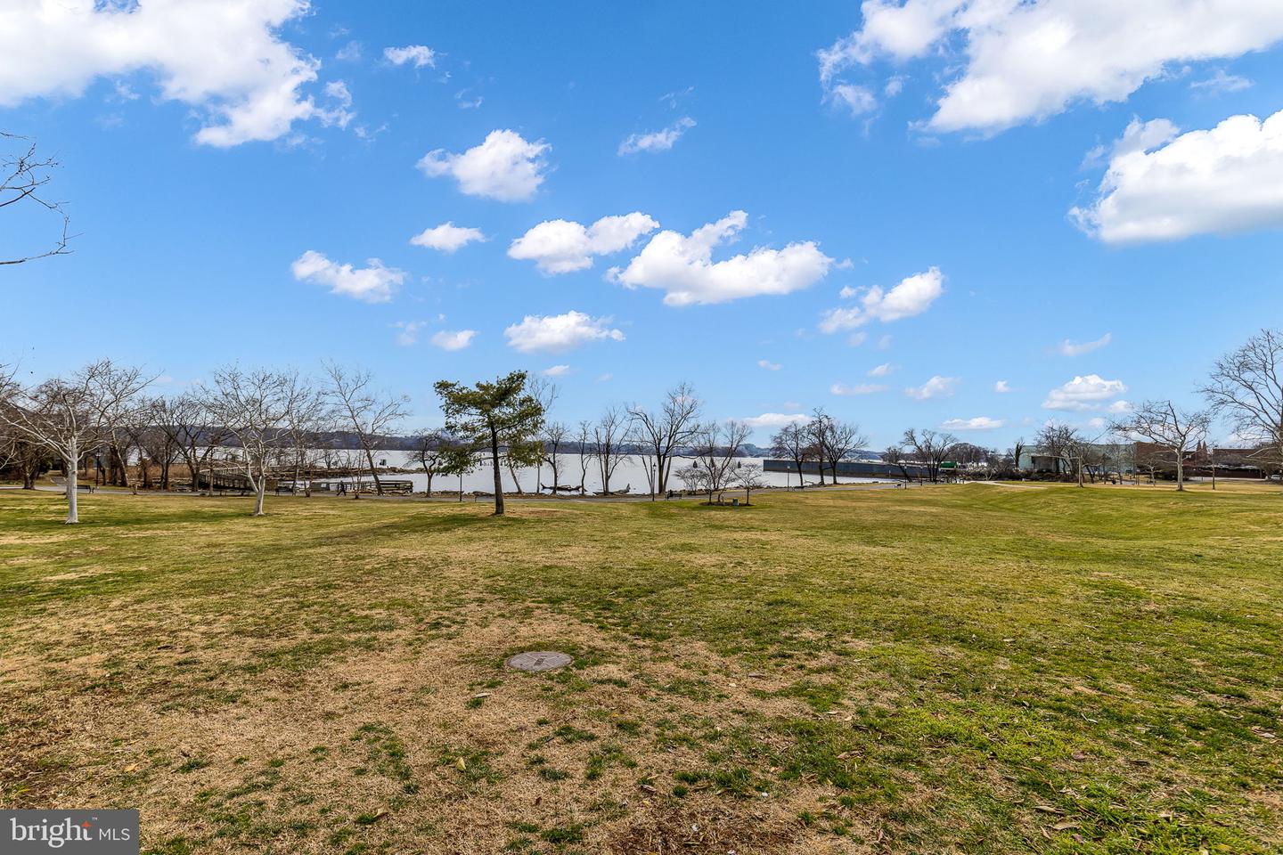 801 N FAIRFAX ST #142, ALEXANDRIA, Virginia 22314, 2 Bedrooms Bedrooms, ,2 BathroomsBathrooms,Residential,For sale,801 N FAIRFAX ST #142,VAAX2053178 MLS # VAAX2053178