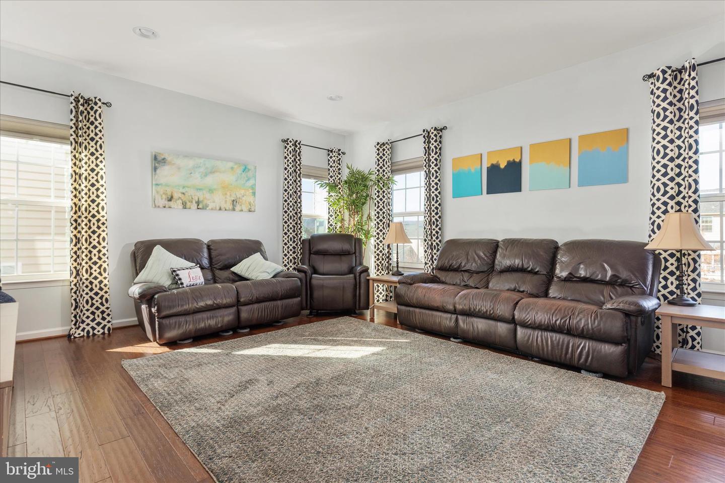 12 WILLIAM ALBERT WAY, LOVETTSVILLE, Virginia 20180, 4 Bedrooms Bedrooms, ,2 BathroomsBathrooms,Residential,For sale,12 WILLIAM ALBERT WAY,VALO2113988 MLS # VALO2113988