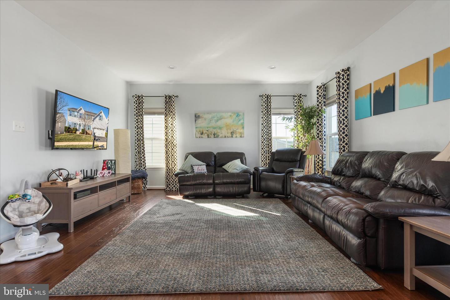 12 WILLIAM ALBERT WAY, LOVETTSVILLE, Virginia 20180, 4 Bedrooms Bedrooms, ,2 BathroomsBathrooms,Residential,For sale,12 WILLIAM ALBERT WAY,VALO2113988 MLS # VALO2113988