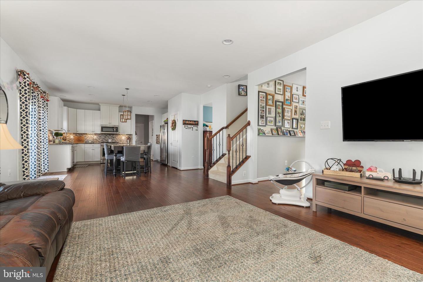 12 WILLIAM ALBERT WAY, LOVETTSVILLE, Virginia 20180, 4 Bedrooms Bedrooms, ,2 BathroomsBathrooms,Residential,For sale,12 WILLIAM ALBERT WAY,VALO2113988 MLS # VALO2113988