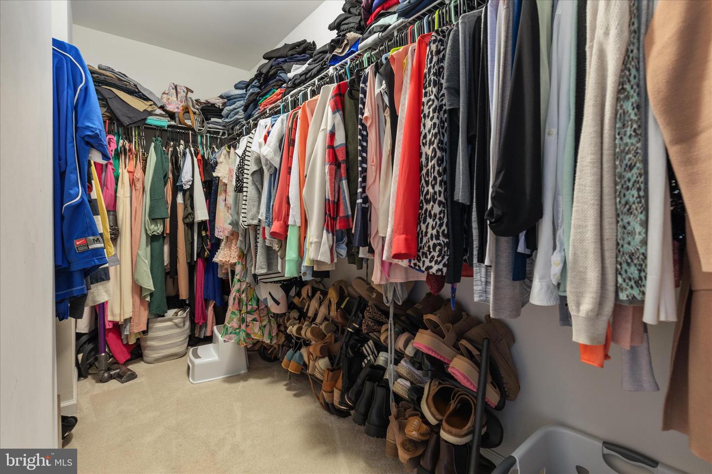 12 WILLIAM ALBERT WAY, LOVETTSVILLE, Virginia 20180, 4 Bedrooms Bedrooms, ,2 BathroomsBathrooms,Residential,For sale,12 WILLIAM ALBERT WAY,VALO2113988 MLS # VALO2113988