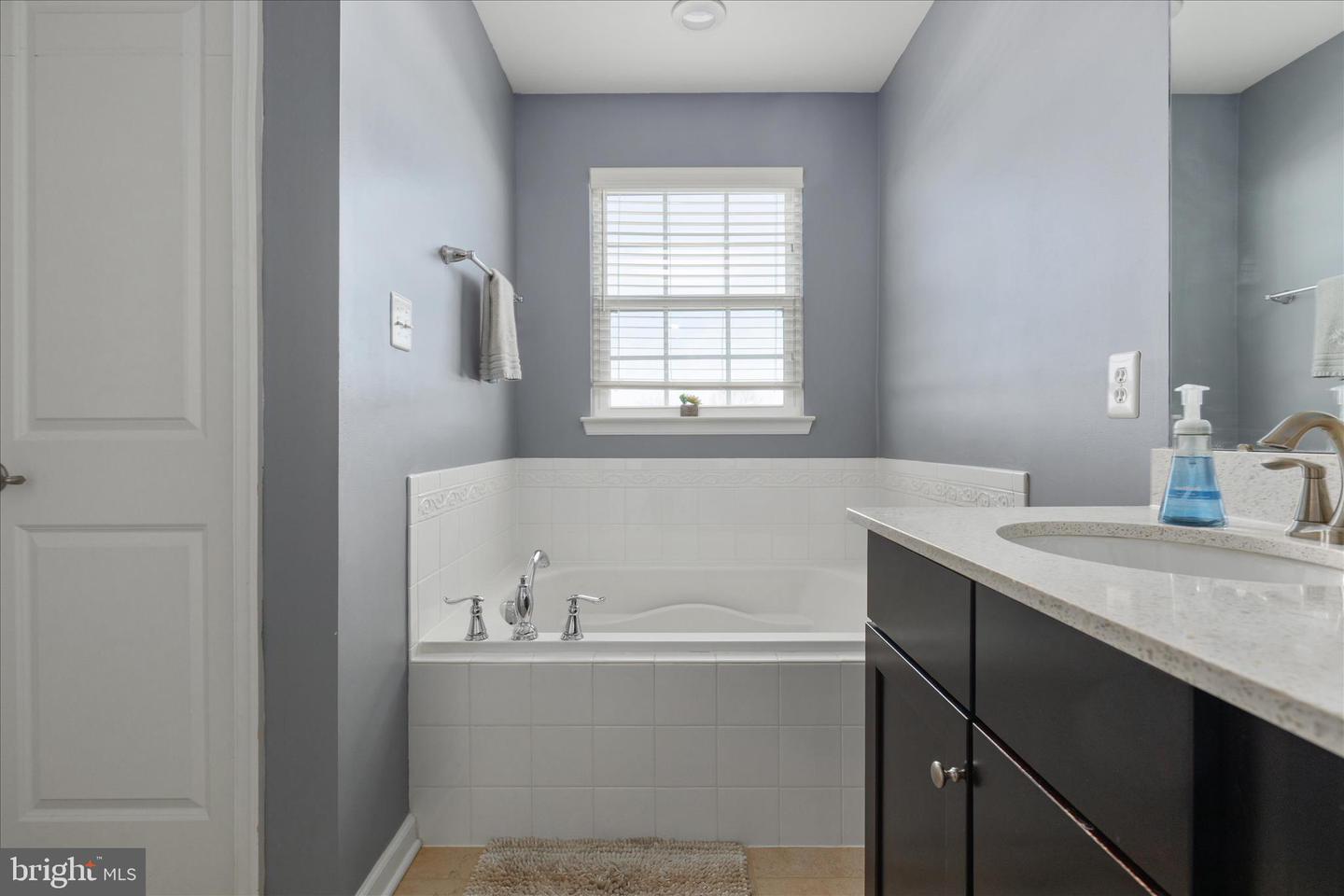 12 WILLIAM ALBERT WAY, LOVETTSVILLE, Virginia 20180, 4 Bedrooms Bedrooms, ,2 BathroomsBathrooms,Residential,For sale,12 WILLIAM ALBERT WAY,VALO2113988 MLS # VALO2113988