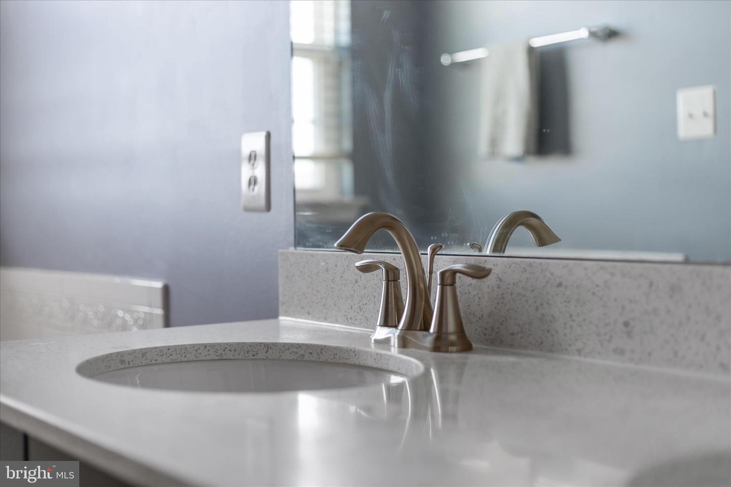 12 WILLIAM ALBERT WAY, LOVETTSVILLE, Virginia 20180, 4 Bedrooms Bedrooms, ,2 BathroomsBathrooms,Residential,For sale,12 WILLIAM ALBERT WAY,VALO2113988 MLS # VALO2113988