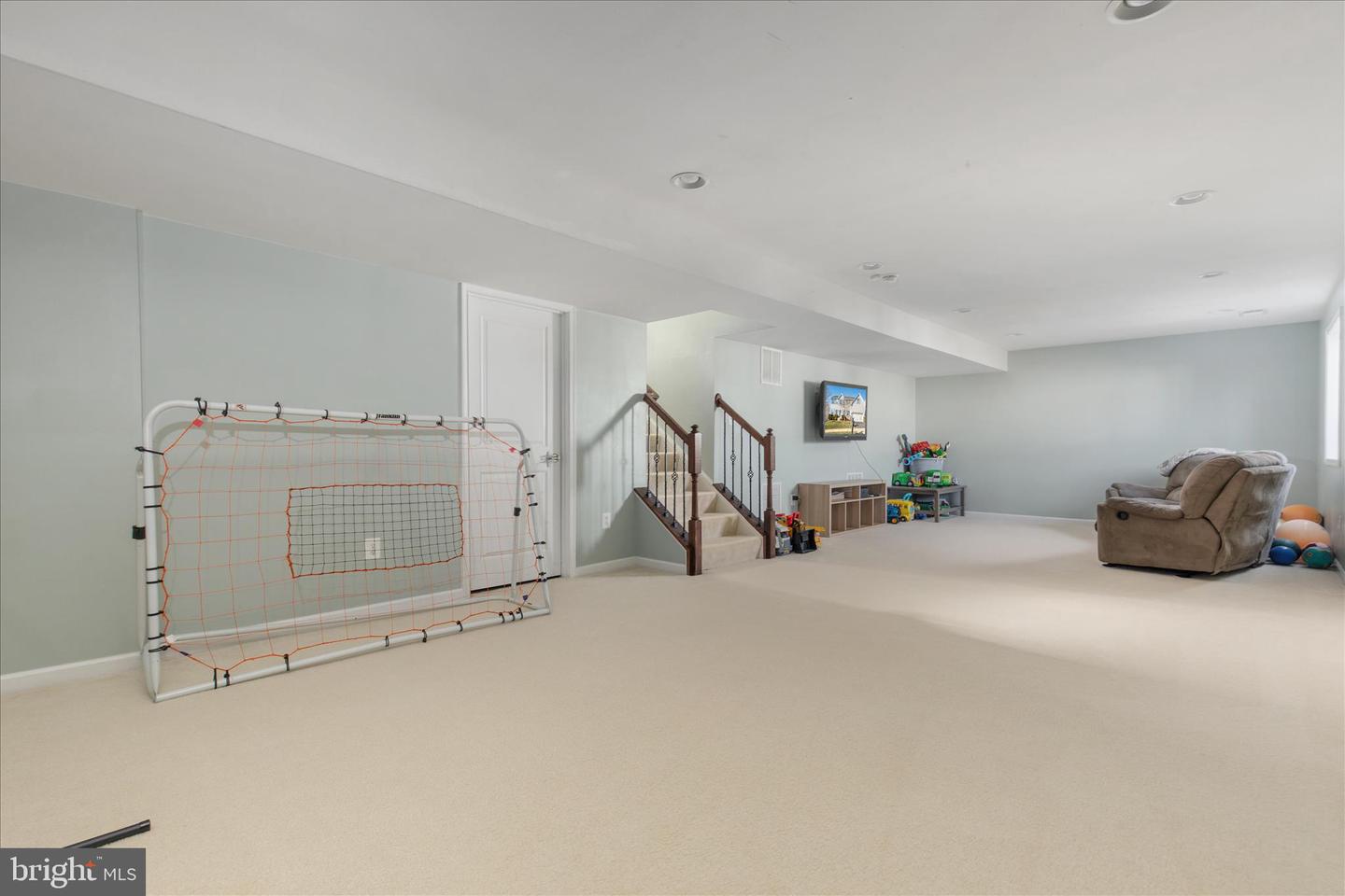 12 WILLIAM ALBERT WAY, LOVETTSVILLE, Virginia 20180, 4 Bedrooms Bedrooms, ,2 BathroomsBathrooms,Residential,For sale,12 WILLIAM ALBERT WAY,VALO2113988 MLS # VALO2113988