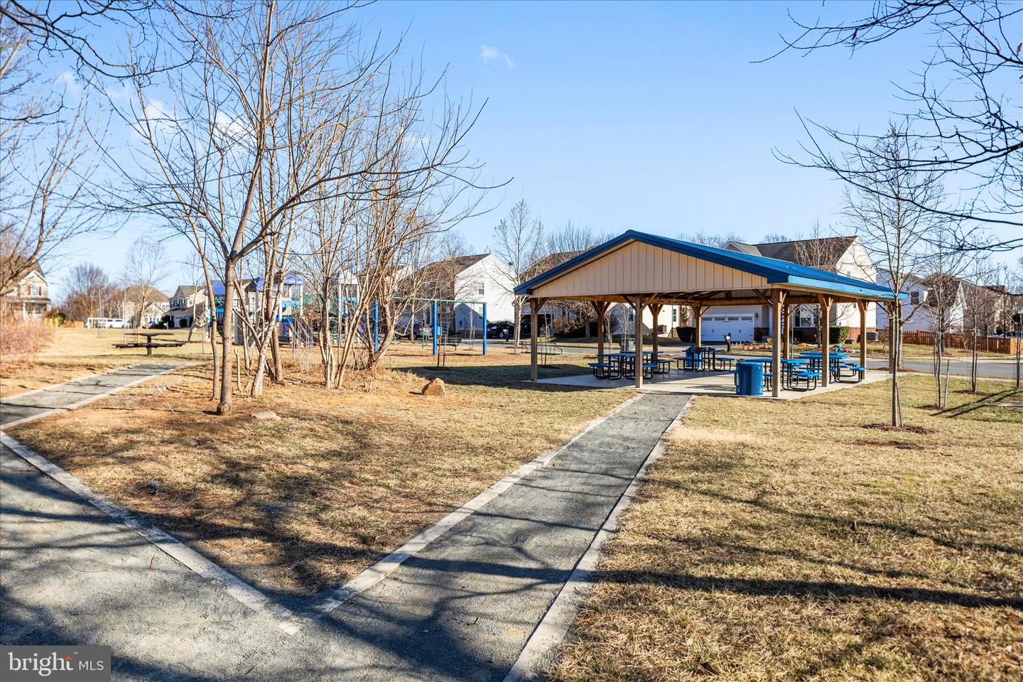 12 WILLIAM ALBERT WAY, LOVETTSVILLE, Virginia 20180, 4 Bedrooms Bedrooms, ,2 BathroomsBathrooms,Residential,For sale,12 WILLIAM ALBERT WAY,VALO2113988 MLS # VALO2113988