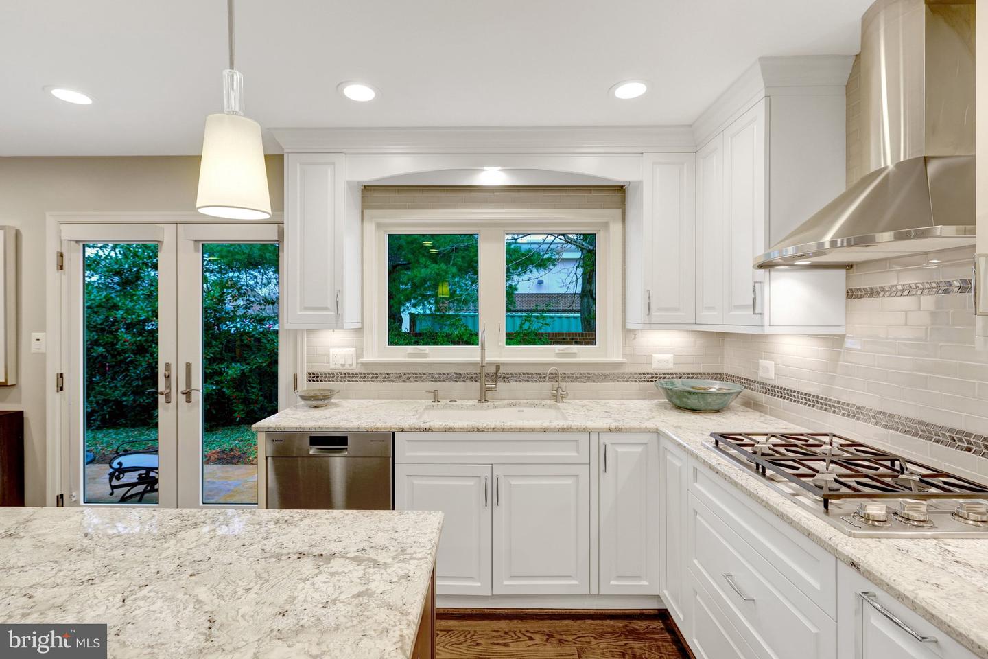 2806 OAKTON MANOR CT, OAKTON, Virginia 22124, 2 Bedrooms Bedrooms, ,2 BathroomsBathrooms,Residential,For sale,2806 OAKTON MANOR CT,VAFX2285852 MLS # VAFX2285852