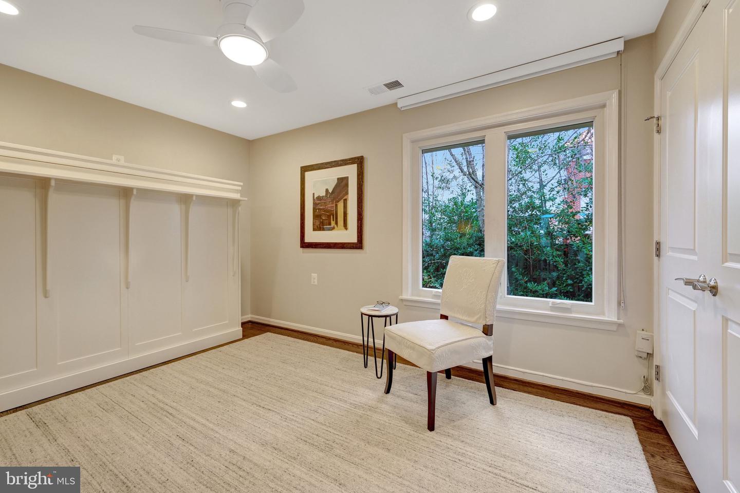 2806 OAKTON MANOR CT, OAKTON, Virginia 22124, 2 Bedrooms Bedrooms, ,2 BathroomsBathrooms,Residential,For sale,2806 OAKTON MANOR CT,VAFX2285852 MLS # VAFX2285852