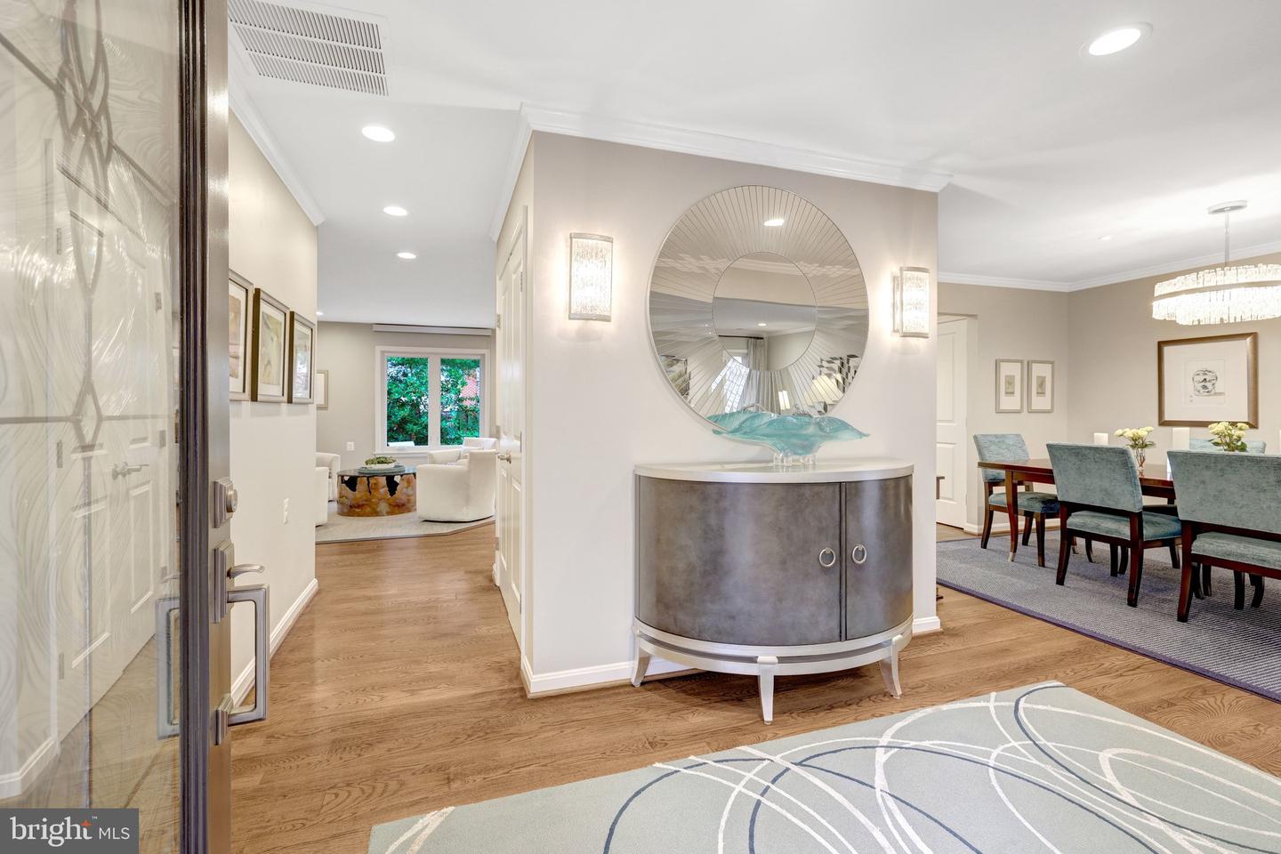 2806 OAKTON MANOR CT, OAKTON, Virginia 22124, 2 Bedrooms Bedrooms, ,2 BathroomsBathrooms,Residential,For sale,2806 OAKTON MANOR CT,VAFX2285852 MLS # VAFX2285852