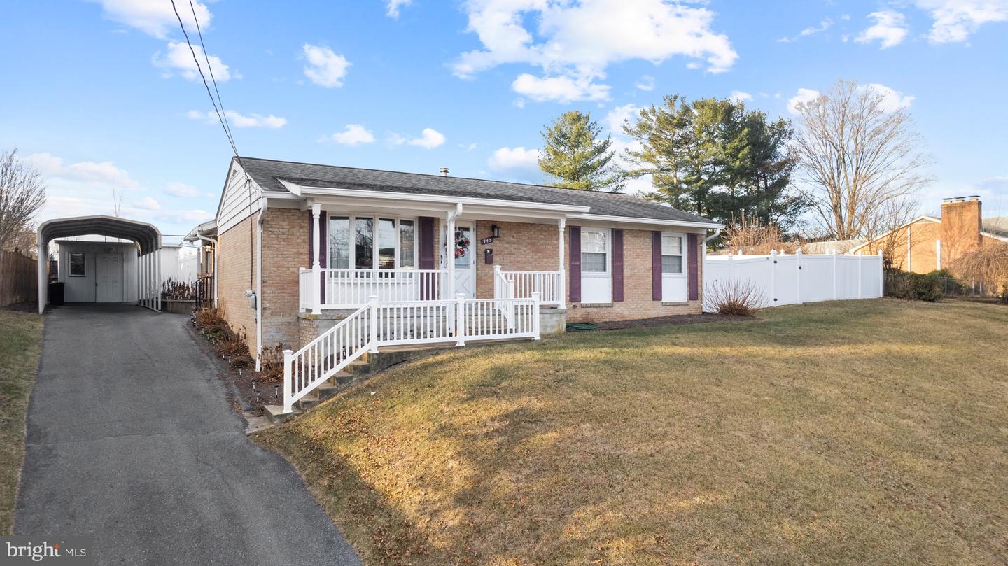 945 ALLEN DR, WINCHESTER, Virginia 22601, 3 Bedrooms Bedrooms, 5 Rooms Rooms,2 BathroomsBathrooms,Residential,For sale,945 ALLEN DR,VAWI2009776 MLS # VAWI2009776