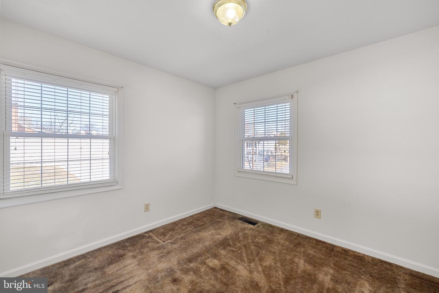 945 ALLEN DR, WINCHESTER, Virginia 22601, 3 Bedrooms Bedrooms, 5 Rooms Rooms,2 BathroomsBathrooms,Residential,For sale,945 ALLEN DR,VAWI2009776 MLS # VAWI2009776