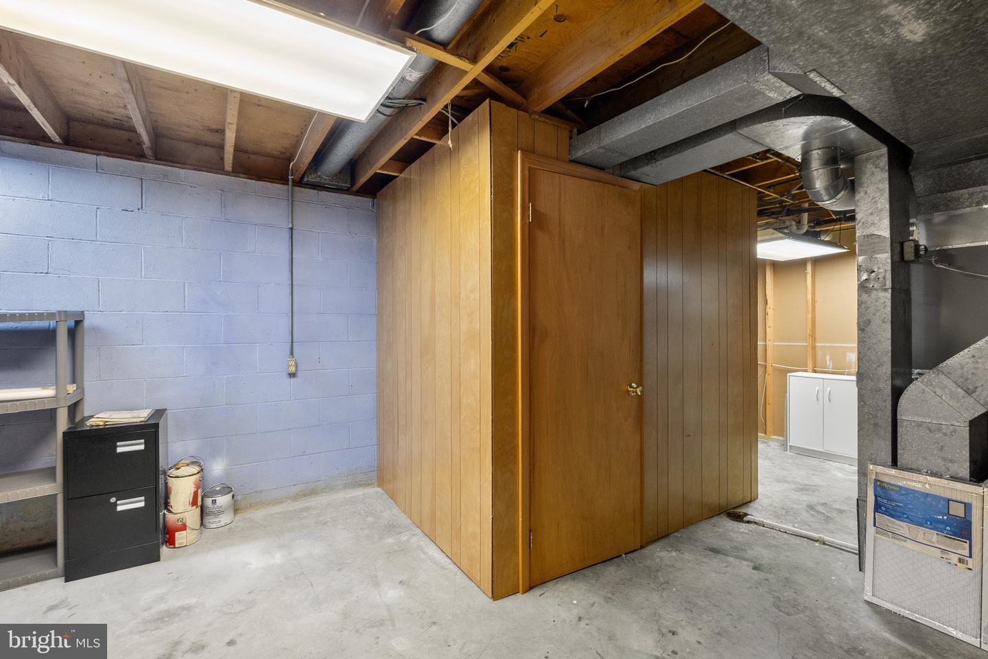 945 ALLEN DR, WINCHESTER, Virginia 22601, 3 Bedrooms Bedrooms, 5 Rooms Rooms,2 BathroomsBathrooms,Residential,For sale,945 ALLEN DR,VAWI2009776 MLS # VAWI2009776