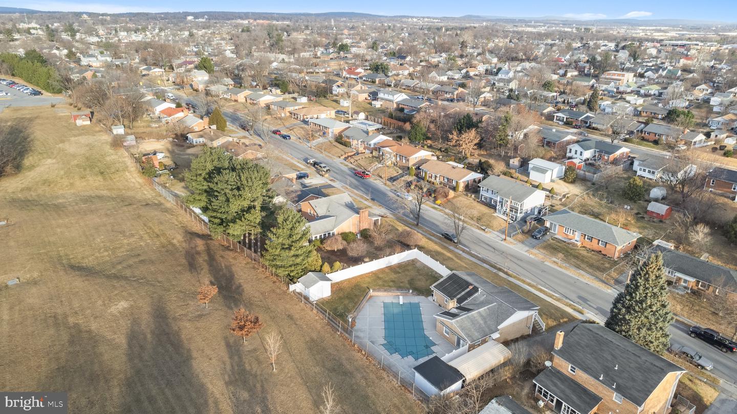 945 ALLEN DR, WINCHESTER, Virginia 22601, 3 Bedrooms Bedrooms, 5 Rooms Rooms,2 BathroomsBathrooms,Residential,For sale,945 ALLEN DR,VAWI2009776 MLS # VAWI2009776