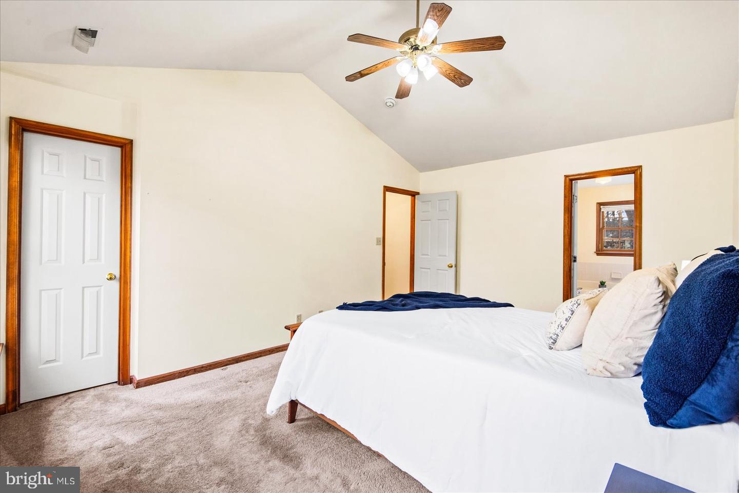 10628 CHESTERWOOD DR, SPOTSYLVANIA, Virginia 22553, 4 Bedrooms Bedrooms, ,3 BathroomsBathrooms,Residential,For sale,10628 CHESTERWOOD DR,VASP2038676 MLS # VASP2038676