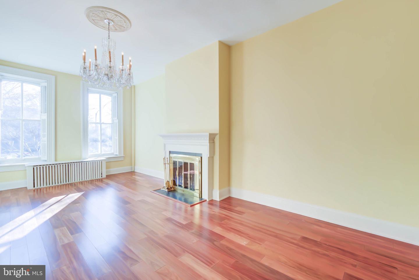 602 EAST CAPITOL ST NE, WASHINGTON, District Of Columbia 20003, 5 Bedrooms Bedrooms, ,3 BathroomsBathrooms,Residential,For sale,602 EAST CAPITOL ST NE,DCDC2241528 MLS # DCDC2241528