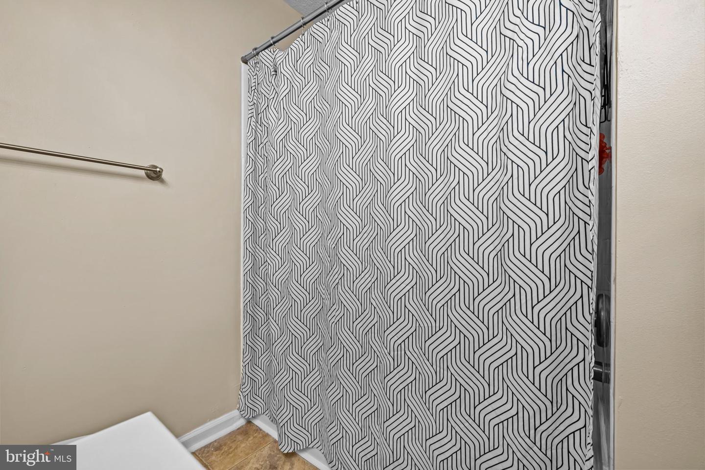 8073 STONEWALL BRIGADE CT, MANASSAS, Virginia 20109, 2 Bedrooms Bedrooms, ,1 BathroomBathrooms,Residential,For sale,8073 STONEWALL BRIGADE CT,VAPW2110606 MLS # VAPW2110606