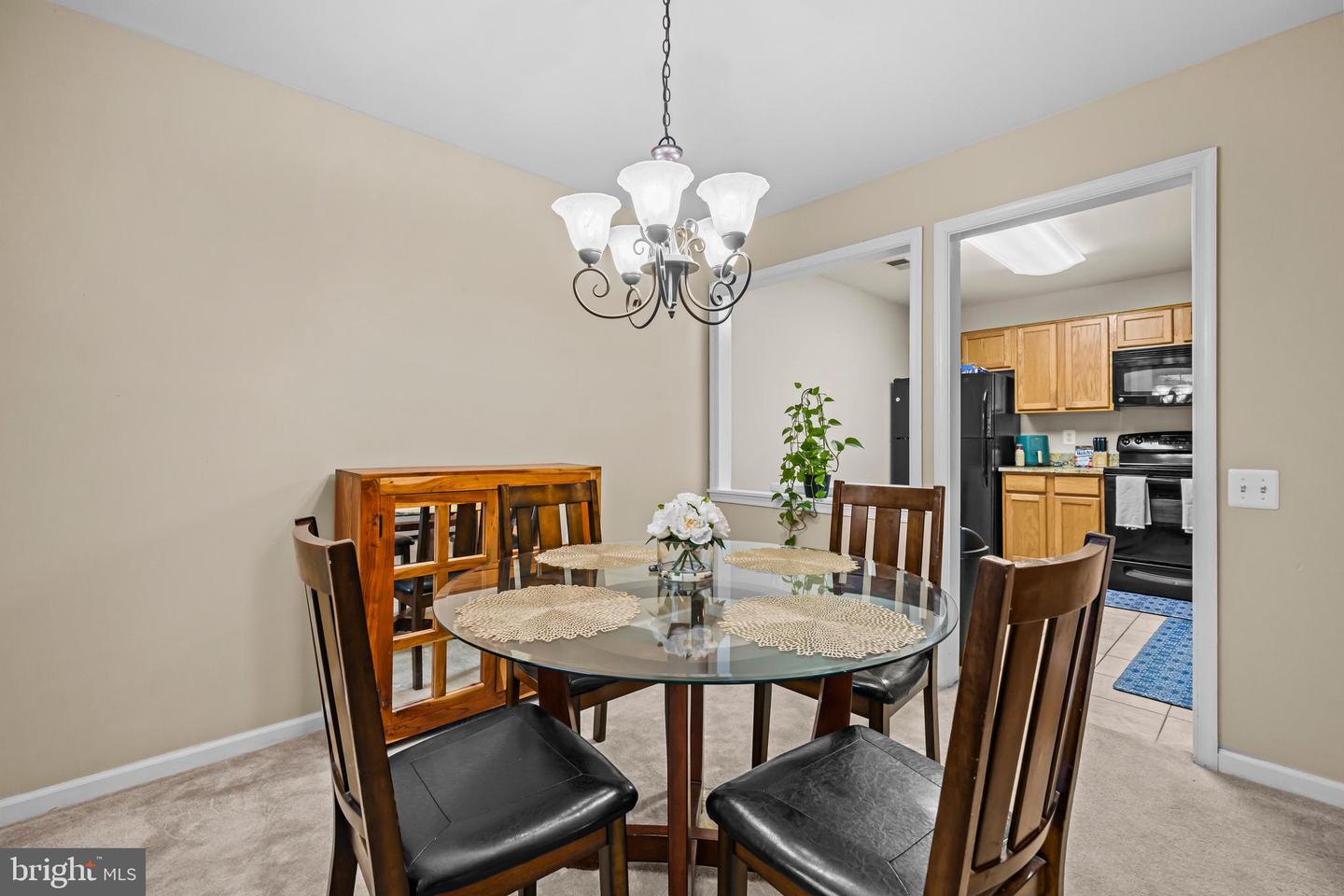 8073 STONEWALL BRIGADE CT, MANASSAS, Virginia 20109, 2 Bedrooms Bedrooms, ,1 BathroomBathrooms,Residential,For sale,8073 STONEWALL BRIGADE CT,VAPW2110606 MLS # VAPW2110606