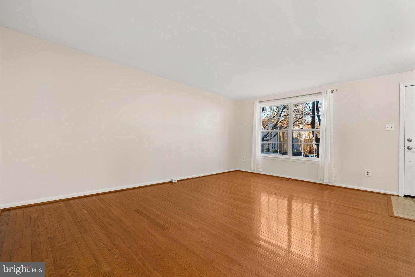 6639 ROCKLEIGH WAY, ALEXANDRIA, Virginia 22315, 3 Bedrooms Bedrooms, ,3 BathroomsBathrooms,Residential,For sale,6639 ROCKLEIGH WAY,VAFX2285952 MLS # VAFX2285952 6639 ROCKLEIGH WAY, ALEXANDRIA, Virginia 22315, 3 Bedrooms Bedrooms, ,3 BathroomsBathrooms,Residential,For sale,6639 ROCKLEIGH WAY,VAFX2285952 MLS # VAFX2285952