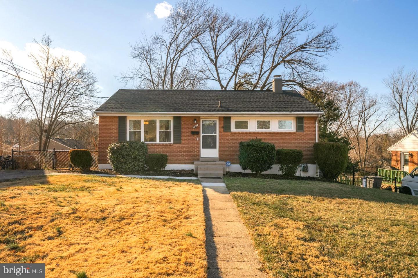 6112 PAULONIA RD, ALEXANDRIA, Virginia 22310, 4 Bedrooms Bedrooms, ,2 BathroomsBathrooms,Residential,For sale,6112 PAULONIA RD,VAFX2286032 MLS # VAFX2286032