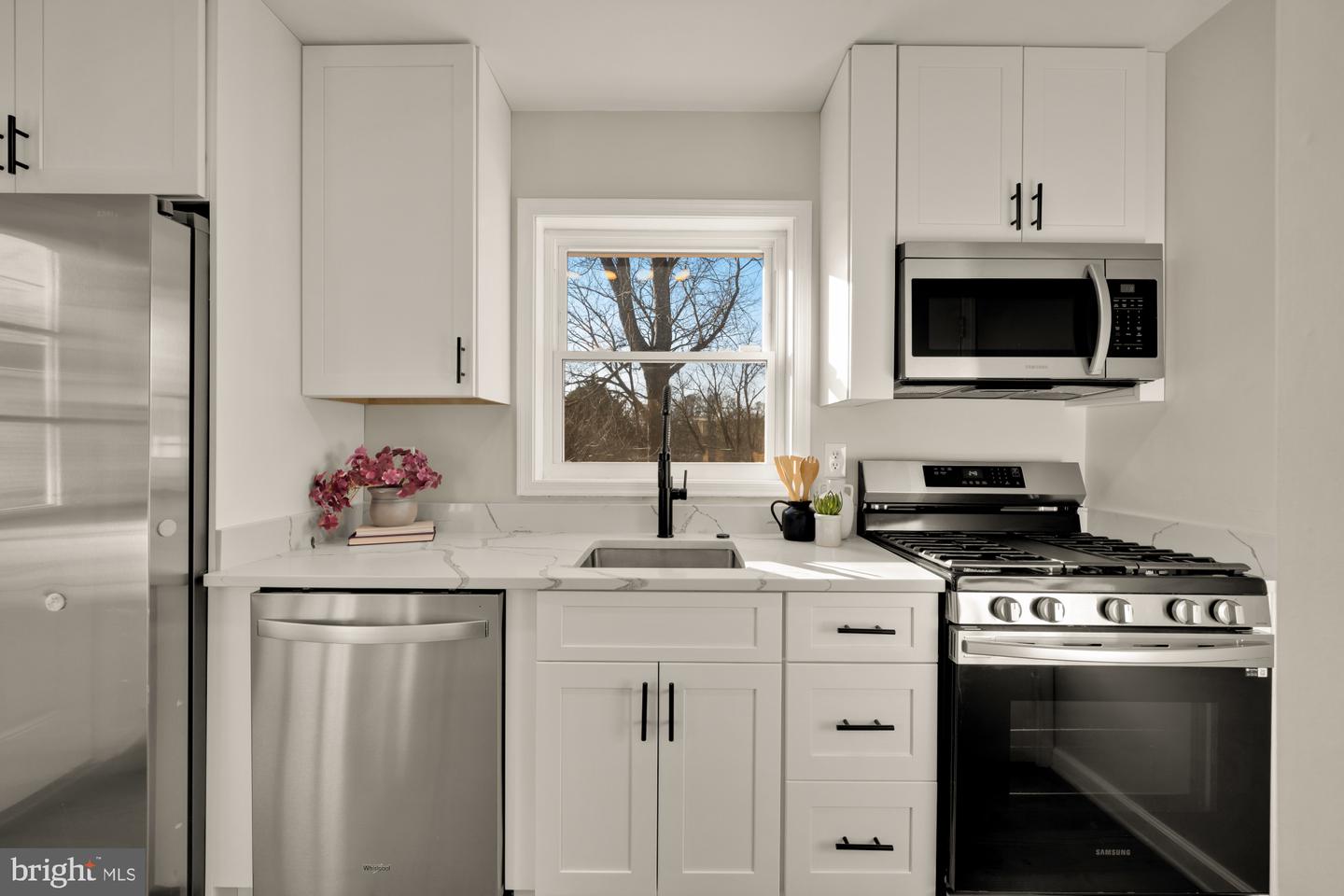 6112 PAULONIA RD, ALEXANDRIA, Virginia 22310, 4 Bedrooms Bedrooms, ,2 BathroomsBathrooms,Residential,For sale,6112 PAULONIA RD,VAFX2286032 MLS # VAFX2286032