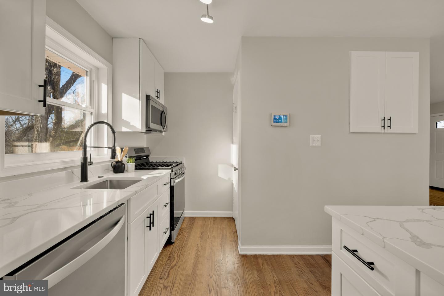 6112 PAULONIA RD, ALEXANDRIA, Virginia 22310, 4 Bedrooms Bedrooms, ,2 BathroomsBathrooms,Residential,For sale,6112 PAULONIA RD,VAFX2286032 MLS # VAFX2286032