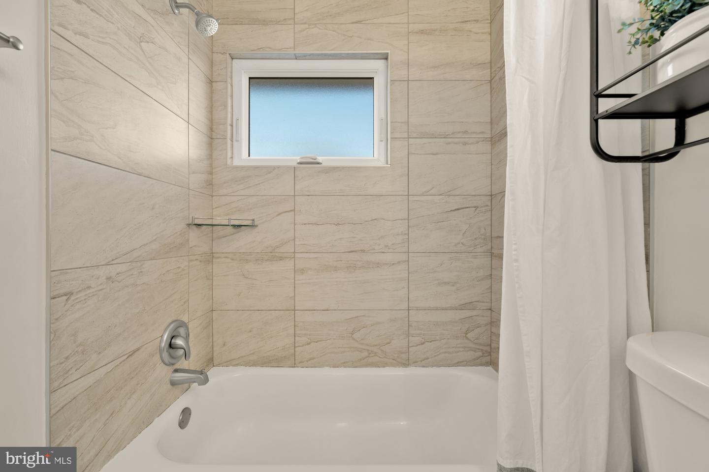 6112 PAULONIA RD, ALEXANDRIA, Virginia 22310, 4 Bedrooms Bedrooms, ,2 BathroomsBathrooms,Residential,For sale,6112 PAULONIA RD,VAFX2286032 MLS # VAFX2286032