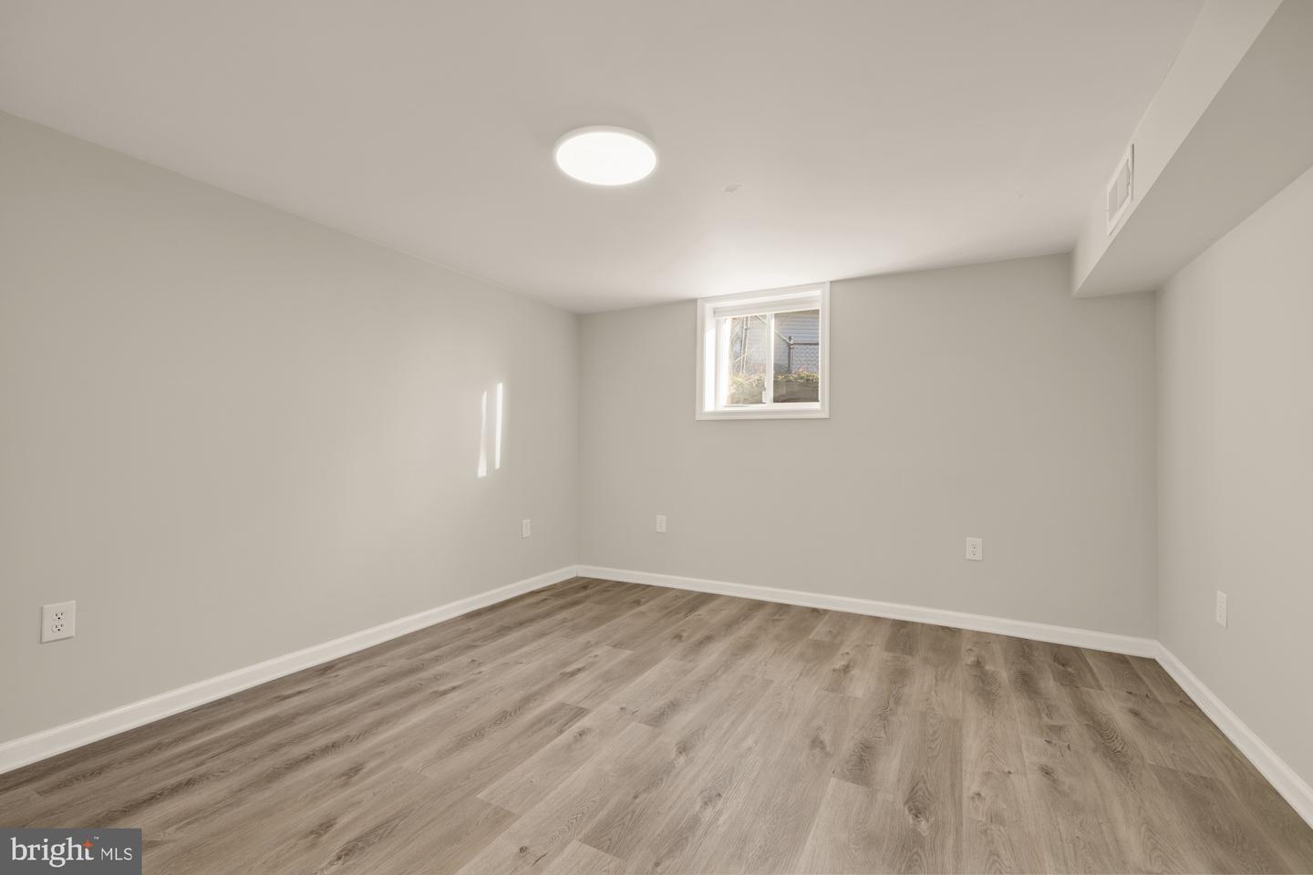 6112 PAULONIA RD, ALEXANDRIA, Virginia 22310, 4 Bedrooms Bedrooms, ,2 BathroomsBathrooms,Residential,For sale,6112 PAULONIA RD,VAFX2286032 MLS # VAFX2286032