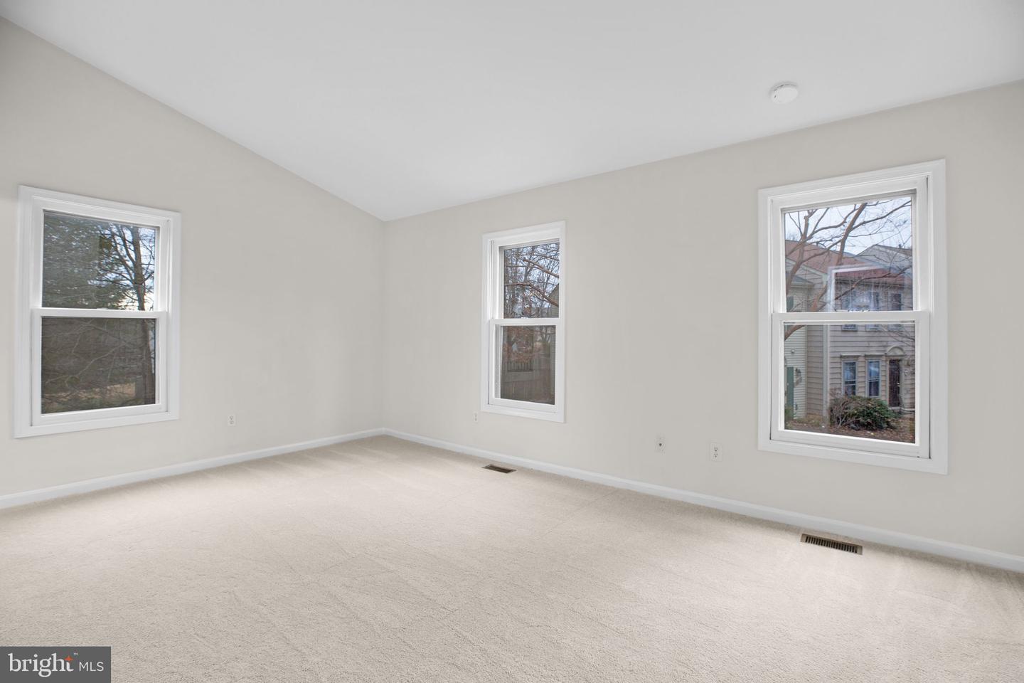 10715 GRETA LYNN CT, FREDERICKSBURG, Virginia 22407, 3 Bedrooms Bedrooms, ,2 BathroomsBathrooms,Residential,For sale,10715 GRETA LYNN CT,VASP2038694 MLS # VASP2038694