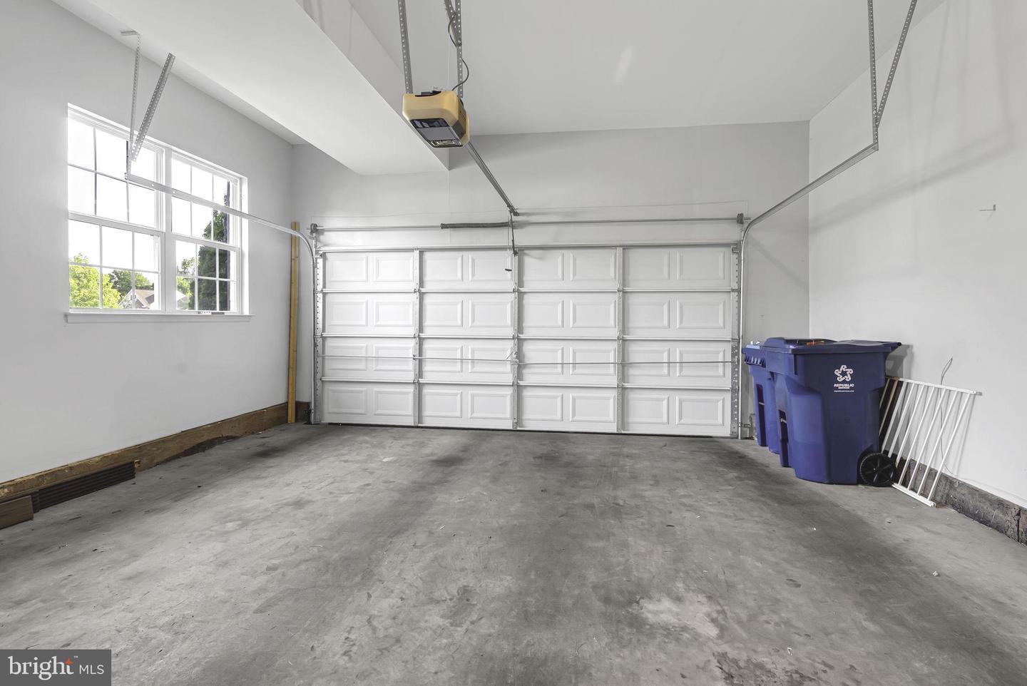 40560 ALDIE SPRINGS DR, ALDIE, Virginia 20105, 5 Bedrooms Bedrooms, ,4 BathroomsBathrooms,Residential,For sale,40560 ALDIE SPRINGS DR,VALO2114108 MLS # VALO2114108