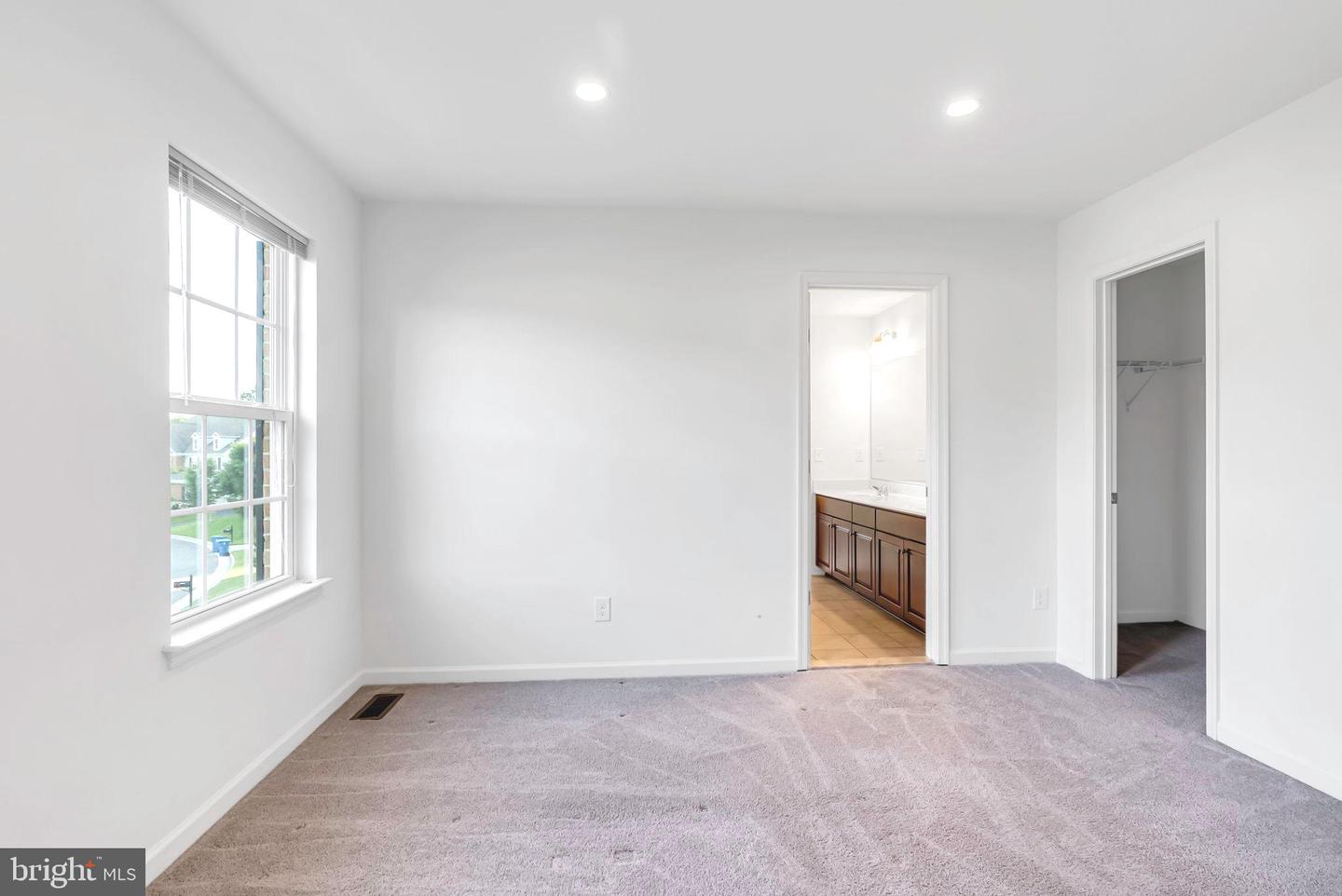 40560 ALDIE SPRINGS DR, ALDIE, Virginia 20105, 5 Bedrooms Bedrooms, ,4 BathroomsBathrooms,Residential,For sale,40560 ALDIE SPRINGS DR,VALO2114108 MLS # VALO2114108