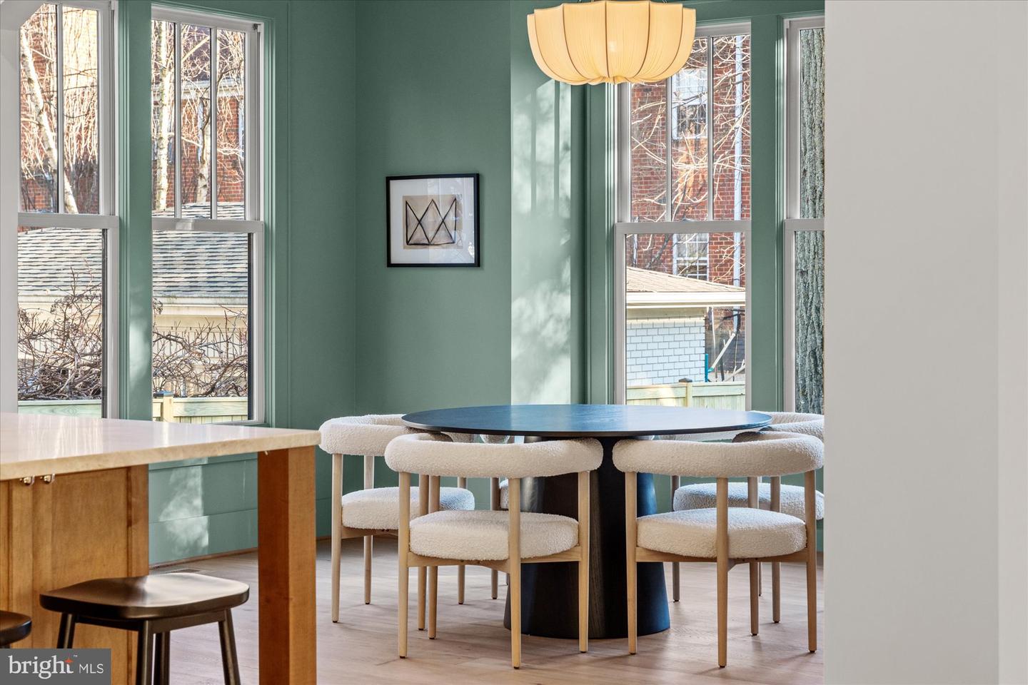 14 W BELLEFONTE AVE, ALEXANDRIA, Virginia 22301, 5 Bedrooms Bedrooms, ,5 BathroomsBathrooms,Residential,For sale,14 W BELLEFONTE AVE,VAAX2053240 MLS # VAAX2053240