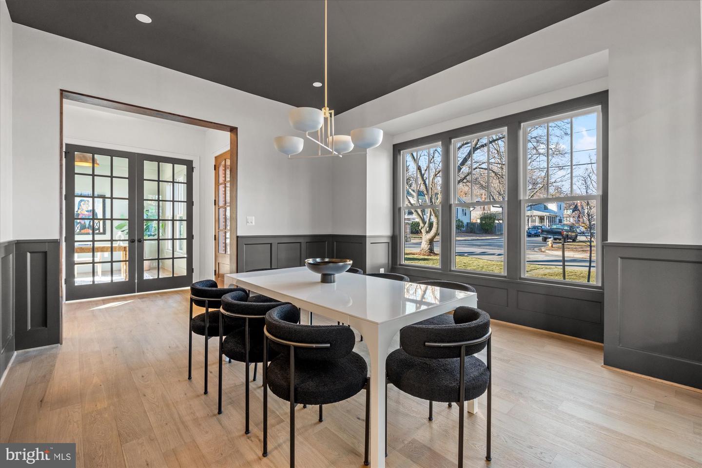 14 W BELLEFONTE AVE, ALEXANDRIA, Virginia 22301, 5 Bedrooms Bedrooms, ,5 BathroomsBathrooms,Residential,For sale,14 W BELLEFONTE AVE,VAAX2053240 MLS # VAAX2053240