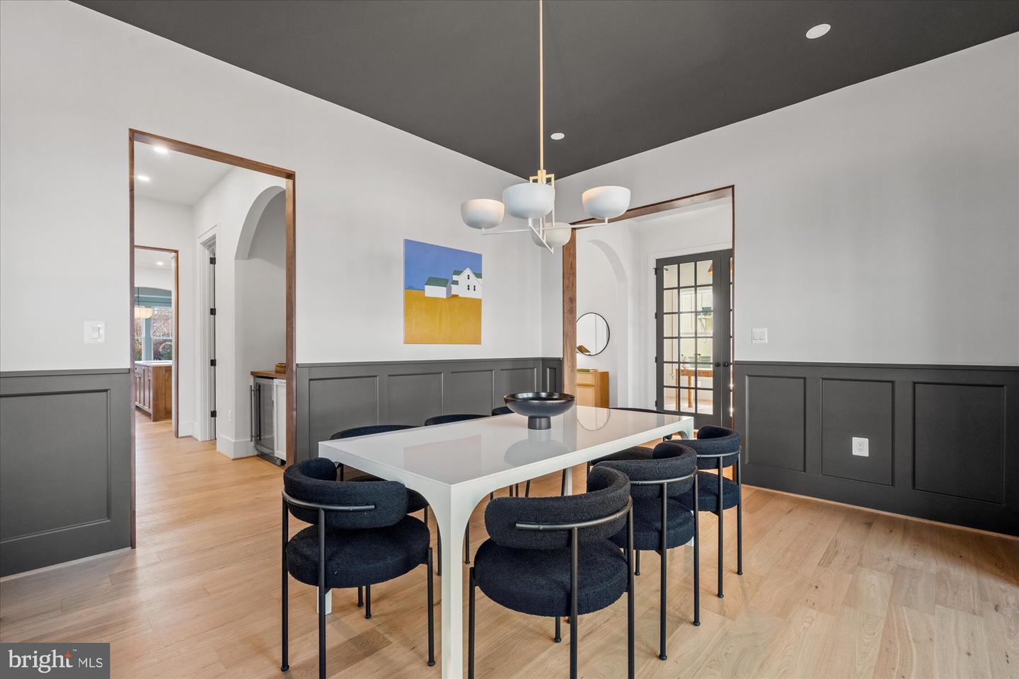 14 W BELLEFONTE AVE, ALEXANDRIA, Virginia 22301, 5 Bedrooms Bedrooms, ,5 BathroomsBathrooms,Residential,For sale,14 W BELLEFONTE AVE,VAAX2053240 MLS # VAAX2053240