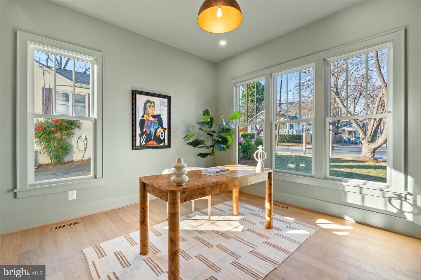 14 W BELLEFONTE AVE, ALEXANDRIA, Virginia 22301, 5 Bedrooms Bedrooms, ,5 BathroomsBathrooms,Residential,For sale,14 W BELLEFONTE AVE,VAAX2053240 MLS # VAAX2053240