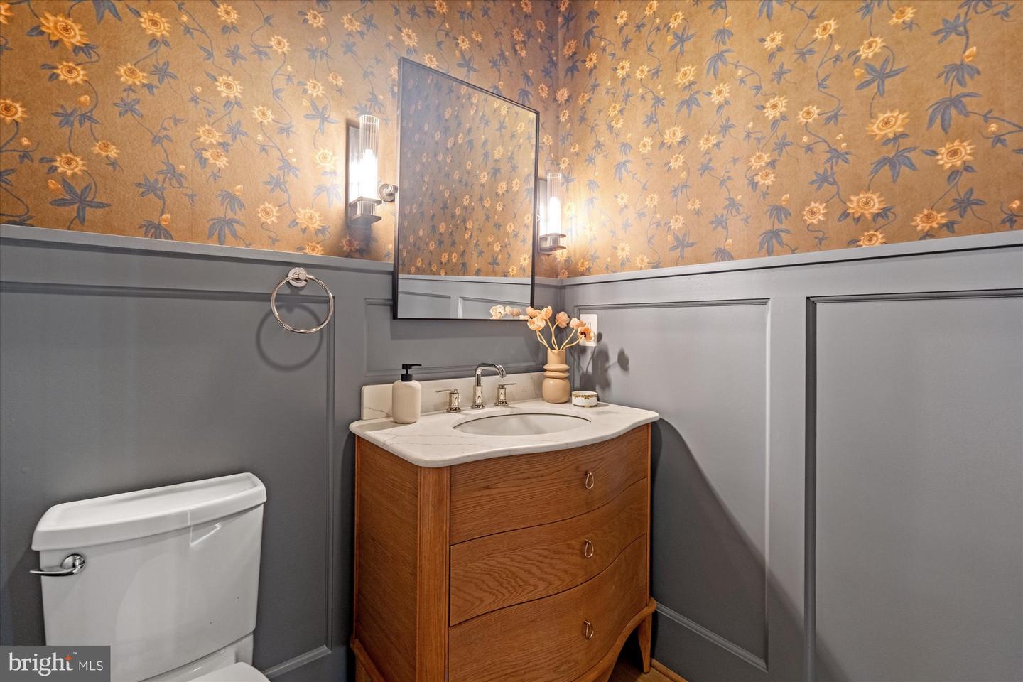 14 W BELLEFONTE AVE, ALEXANDRIA, Virginia 22301, 5 Bedrooms Bedrooms, ,5 BathroomsBathrooms,Residential,For sale,14 W BELLEFONTE AVE,VAAX2053240 MLS # VAAX2053240