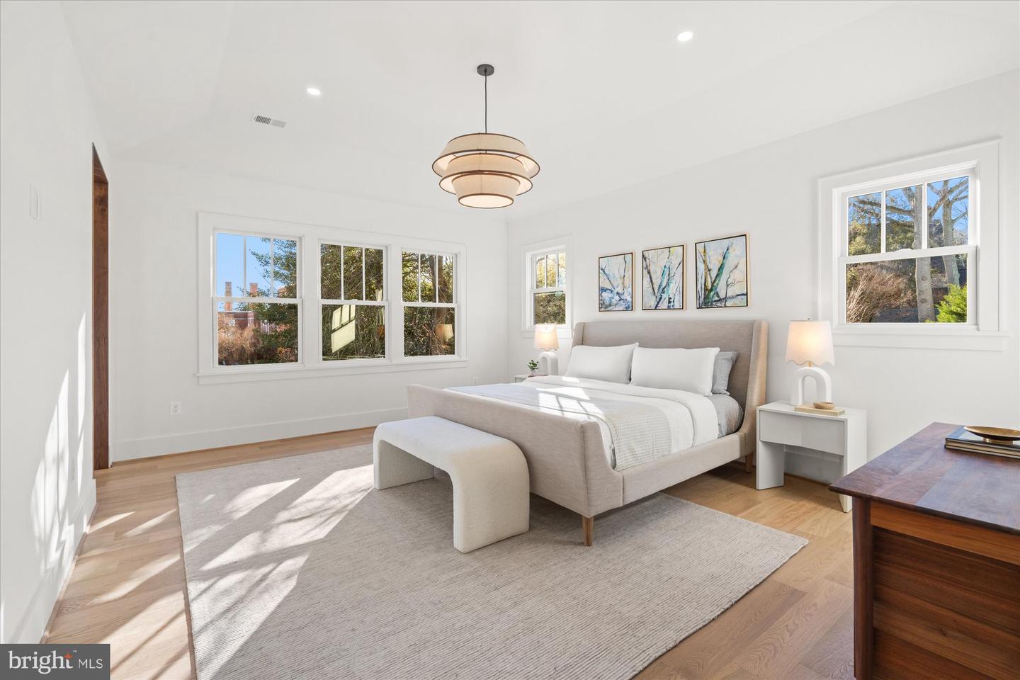 14 W BELLEFONTE AVE, ALEXANDRIA, Virginia 22301, 5 Bedrooms Bedrooms, ,5 BathroomsBathrooms,Residential,For sale,14 W BELLEFONTE AVE,VAAX2053240 MLS # VAAX2053240