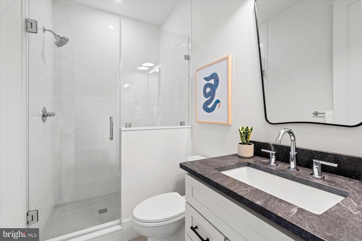 14 W BELLEFONTE AVE, ALEXANDRIA, Virginia 22301, 5 Bedrooms Bedrooms, ,5 BathroomsBathrooms,Residential,For sale,14 W BELLEFONTE AVE,VAAX2053240 MLS # VAAX2053240