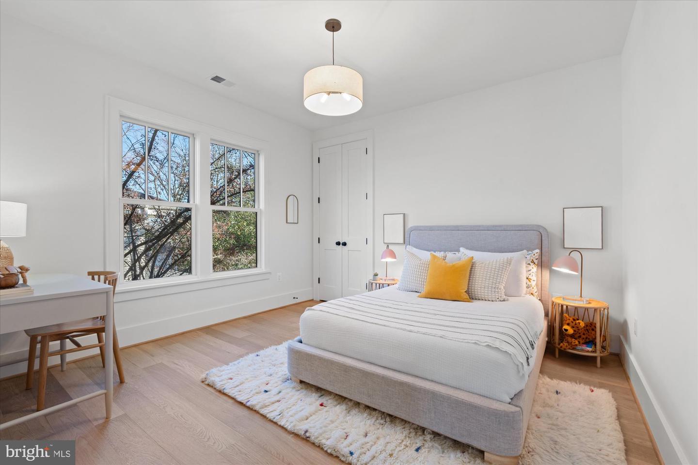 14 W BELLEFONTE AVE, ALEXANDRIA, Virginia 22301, 5 Bedrooms Bedrooms, ,5 BathroomsBathrooms,Residential,For sale,14 W BELLEFONTE AVE,VAAX2053240 MLS # VAAX2053240