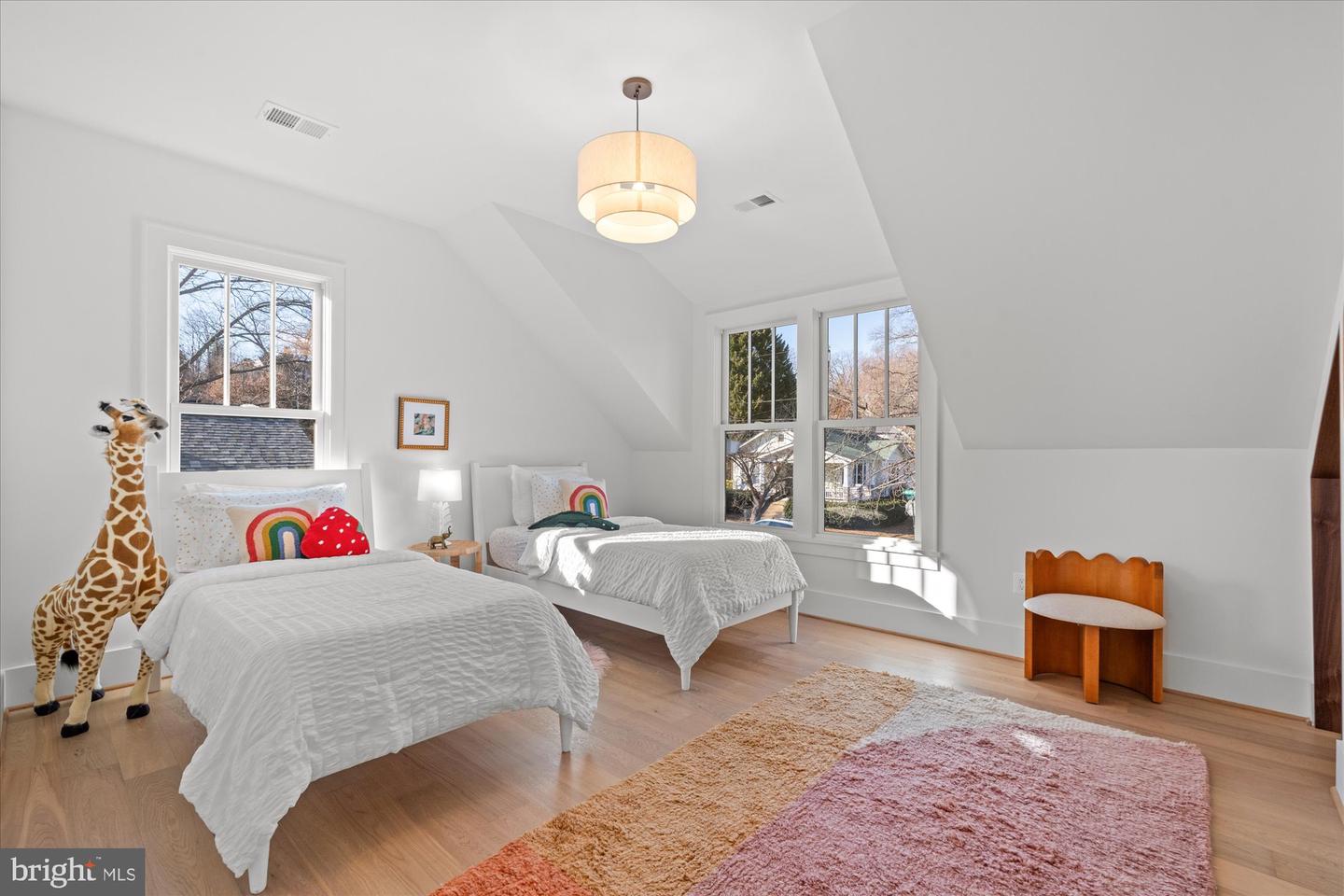 14 W BELLEFONTE AVE, ALEXANDRIA, Virginia 22301, 5 Bedrooms Bedrooms, ,5 BathroomsBathrooms,Residential,For sale,14 W BELLEFONTE AVE,VAAX2053240 MLS # VAAX2053240