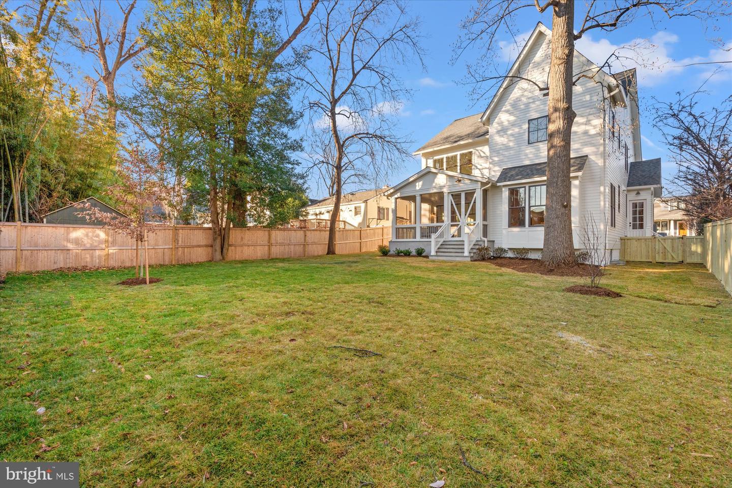 14 W BELLEFONTE AVE, ALEXANDRIA, Virginia 22301, 5 Bedrooms Bedrooms, ,5 BathroomsBathrooms,Residential,For sale,14 W BELLEFONTE AVE,VAAX2053240 MLS # VAAX2053240