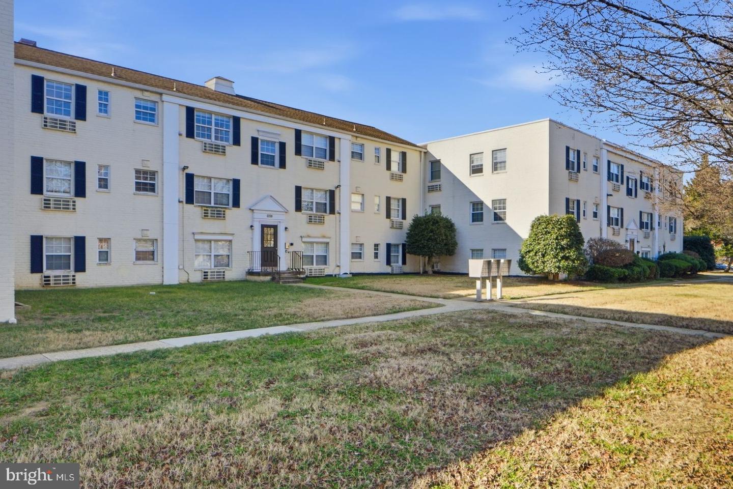 2239 FARRINGTON AVE #05-302, ALEXANDRIA, Virginia 22303, 2 Bedrooms Bedrooms, ,1 BathroomBathrooms,Residential,For sale,2239 FARRINGTON AVE #05-302,VAFX2286106 MLS # VAFX2286106 2239 FARRINGTON AVE #05-302, ALEXANDRIA, Virginia 22303, 2 Bedrooms Bedrooms, ,1 BathroomBathrooms,Residential,For sale,2239 FARRINGTON AVE #05-302,VAFX2286106 MLS # VAFX2286106
