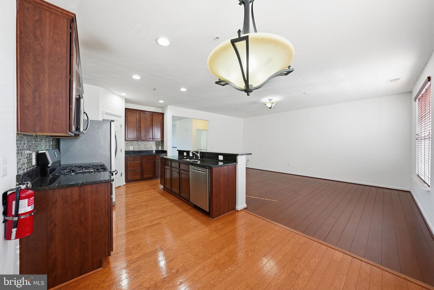 9539 CENTER ST, MANASSAS, Virginia 20110, 3 Bedrooms Bedrooms, 7 Rooms Rooms,2 BathroomsBathrooms,Residential,For sale,9539 CENTER ST,VAMN2009972 MLS # VAMN2009972