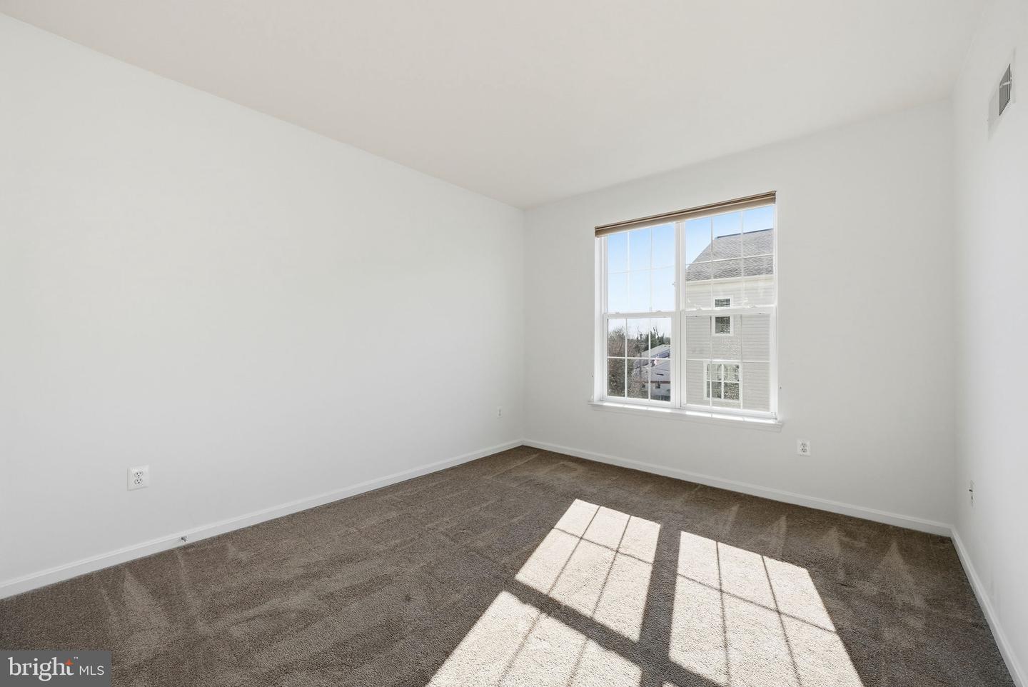 9539 CENTER ST, MANASSAS, Virginia 20110, 3 Bedrooms Bedrooms, 7 Rooms Rooms,2 BathroomsBathrooms,Residential,For sale,9539 CENTER ST,VAMN2009972 MLS # VAMN2009972