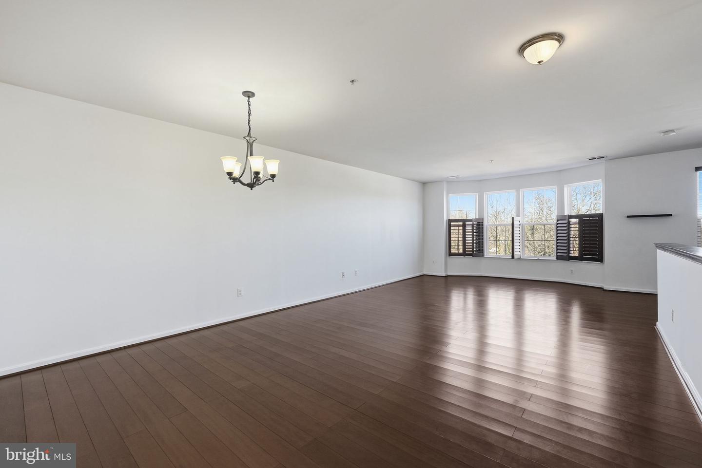 9539 CENTER ST, MANASSAS, Virginia 20110, 3 Bedrooms Bedrooms, 7 Rooms Rooms,2 BathroomsBathrooms,Residential,For sale,9539 CENTER ST,VAMN2009972 MLS # VAMN2009972