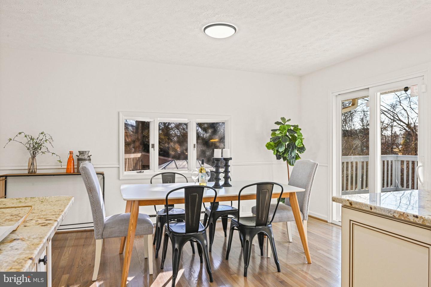 503 E CHARLOTTE ST, STERLING, Virginia 20164, 4 Bedrooms Bedrooms, ,2 BathroomsBathrooms,Residential,For sale,503 E CHARLOTTE ST,VALO2114136 MLS # VALO2114136