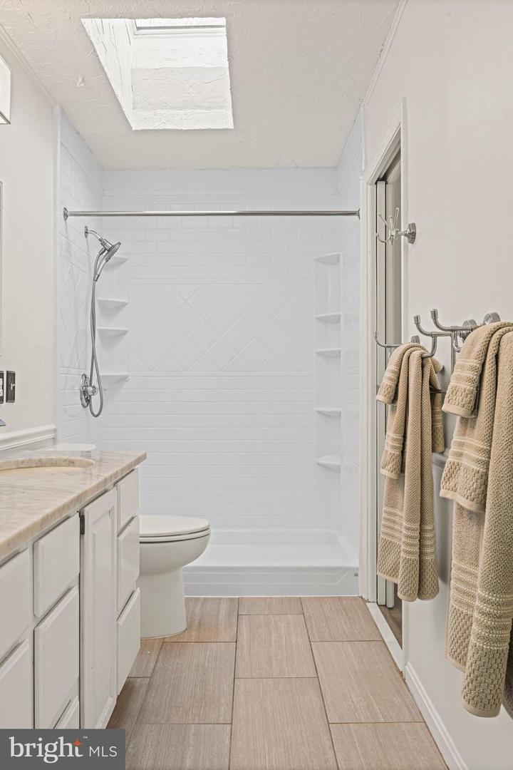 503 E CHARLOTTE ST, STERLING, Virginia 20164, 4 Bedrooms Bedrooms, ,2 BathroomsBathrooms,Residential,For sale,503 E CHARLOTTE ST,VALO2114136 MLS # VALO2114136