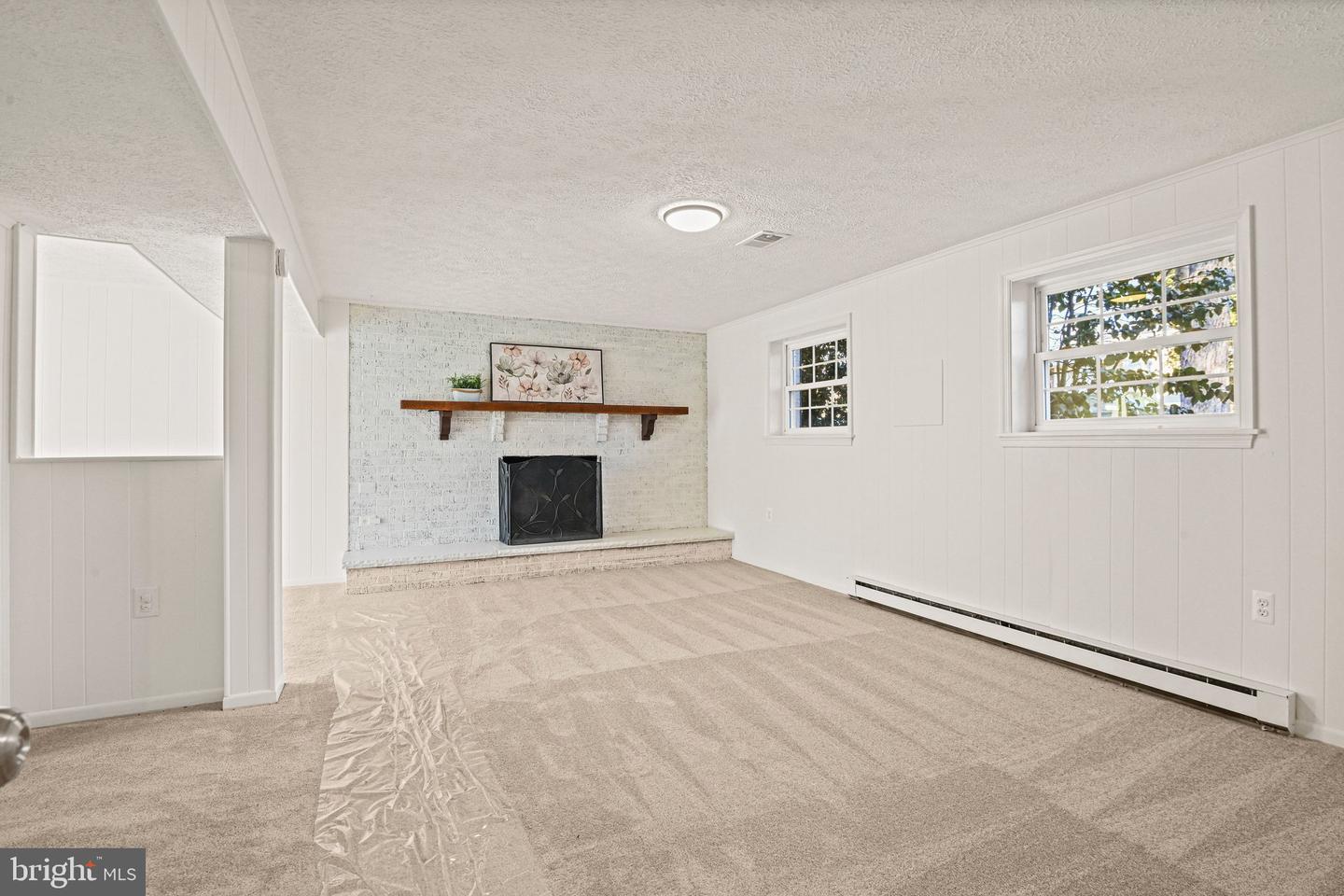 503 E CHARLOTTE ST, STERLING, Virginia 20164, 4 Bedrooms Bedrooms, ,2 BathroomsBathrooms,Residential,For sale,503 E CHARLOTTE ST,VALO2114136 MLS # VALO2114136