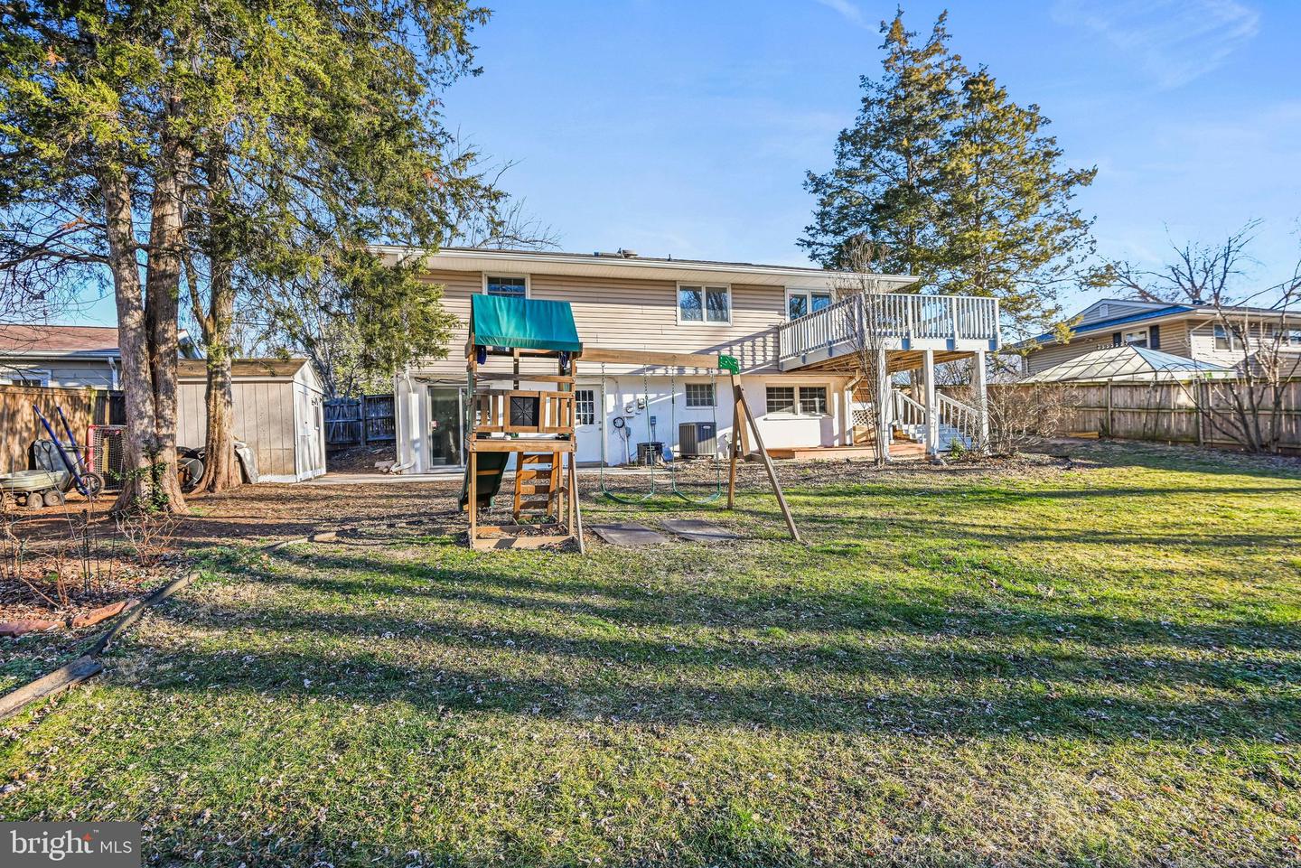 503 E CHARLOTTE ST, STERLING, Virginia 20164, 4 Bedrooms Bedrooms, ,2 BathroomsBathrooms,Residential,For sale,503 E CHARLOTTE ST,VALO2114136 MLS # VALO2114136